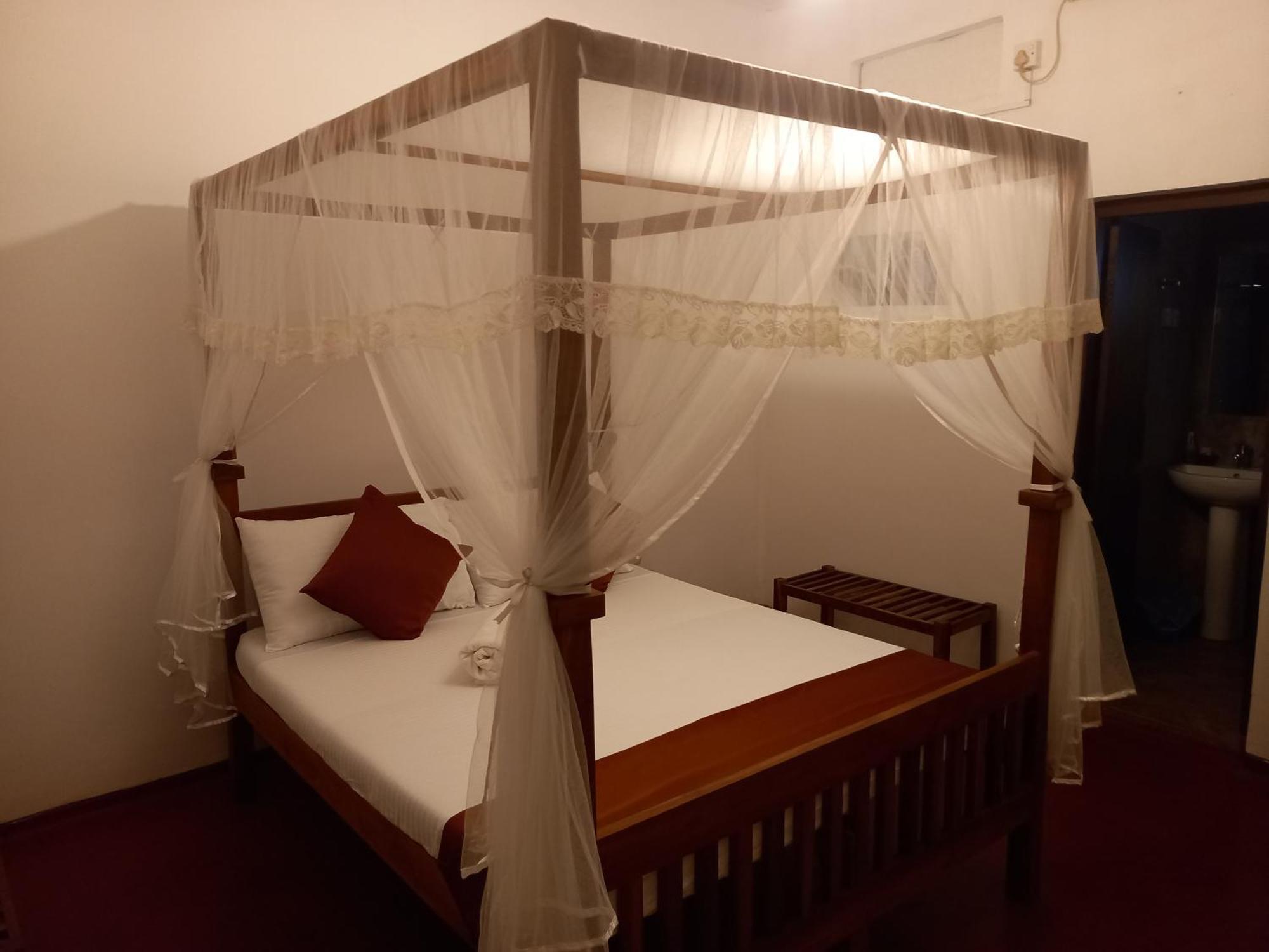 Hotel Mahaweli Shades Kandy Zewnętrze zdjęcie