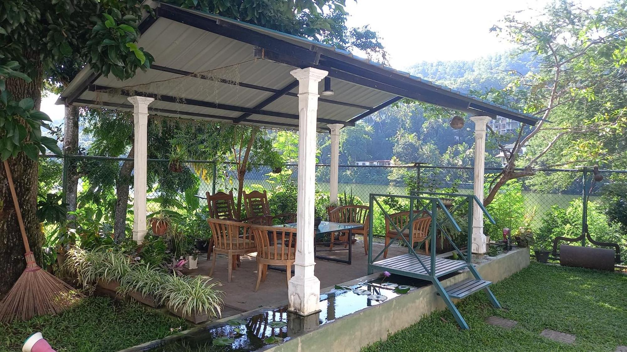 Hotel Mahaweli Shades Kandy Zewnętrze zdjęcie