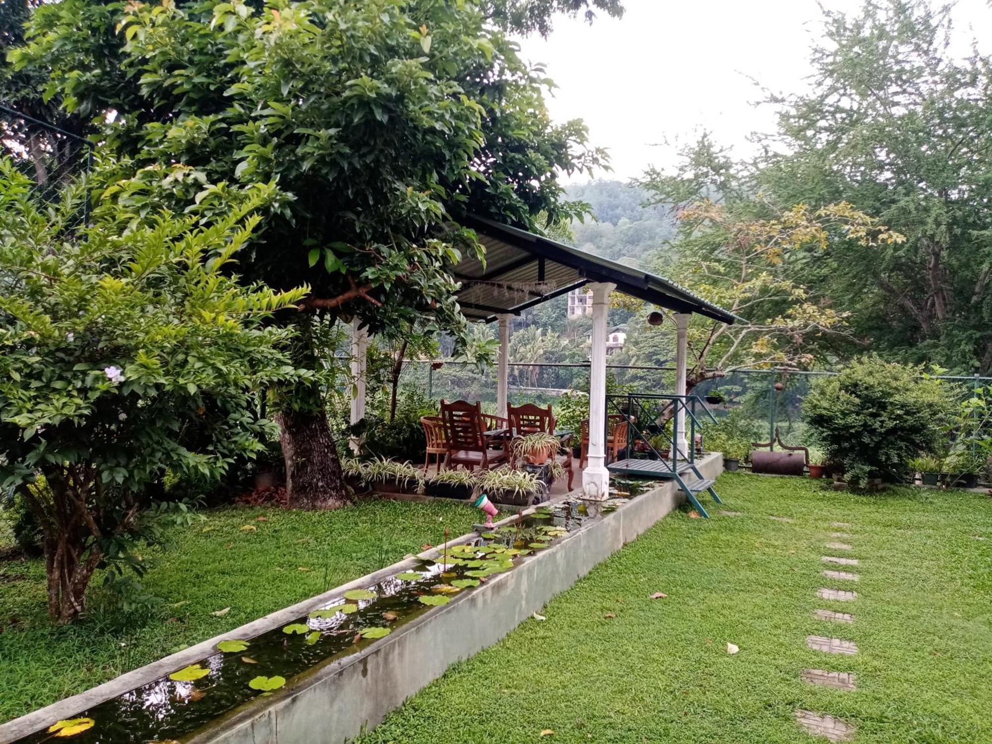 Hotel Mahaweli Shades Kandy Zewnętrze zdjęcie