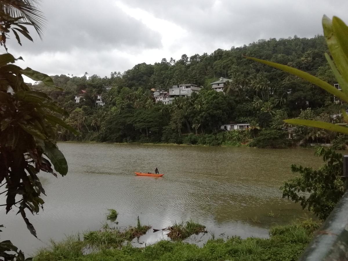 Hotel Mahaweli Shades Kandy Zewnętrze zdjęcie
