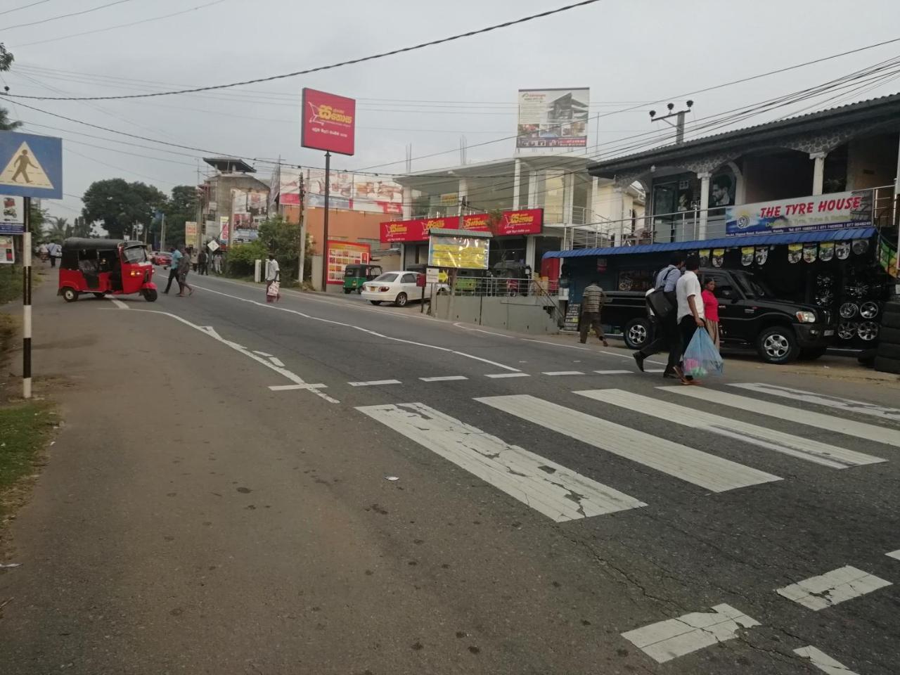 Hotel Mahaweli Shades Kandy Zewnętrze zdjęcie
