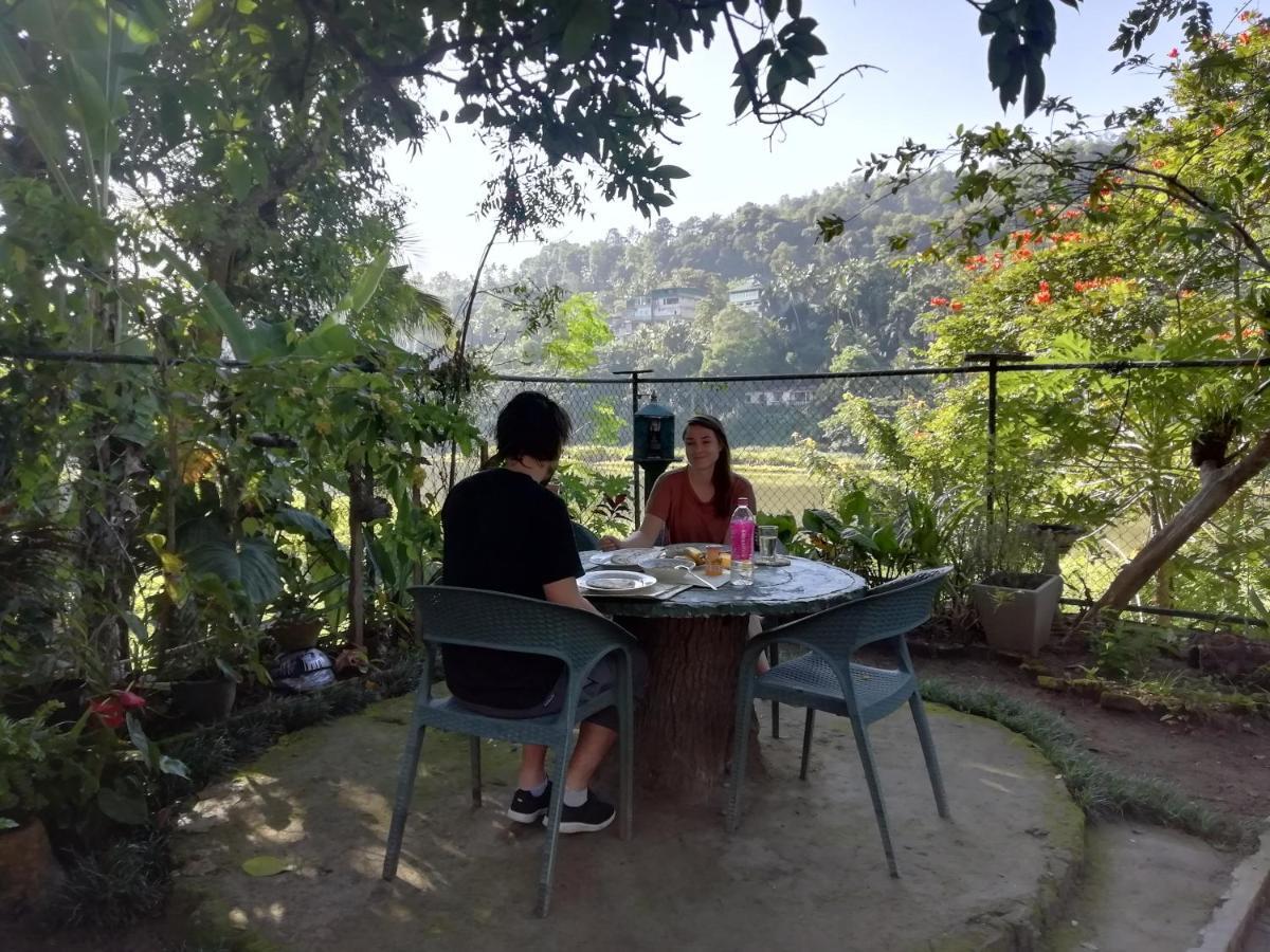 Hotel Mahaweli Shades Kandy Zewnętrze zdjęcie